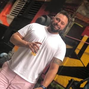 Meet your Posher, Pauly